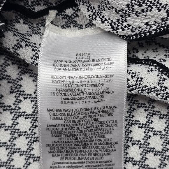 BCBG MaxAzria Jaylenne Peplum Top Round Neck Sleeveless Geometric Print Size L - Picture 12 of 13